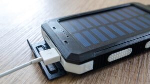 chargeur solaire portable